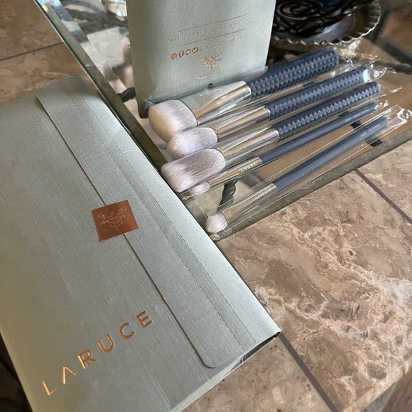 Laruce | Makeup | Laruce Brush Set Five Piece | Poshmark